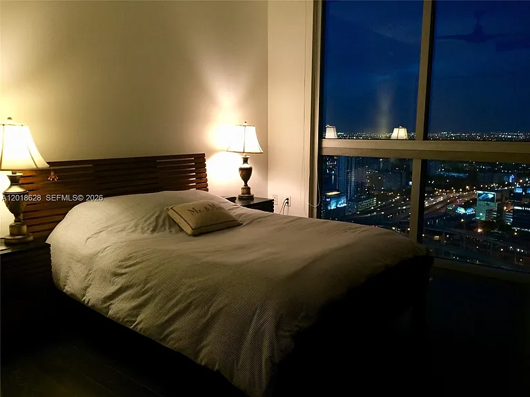 92 SW 3rd St #4106 — Photo 5