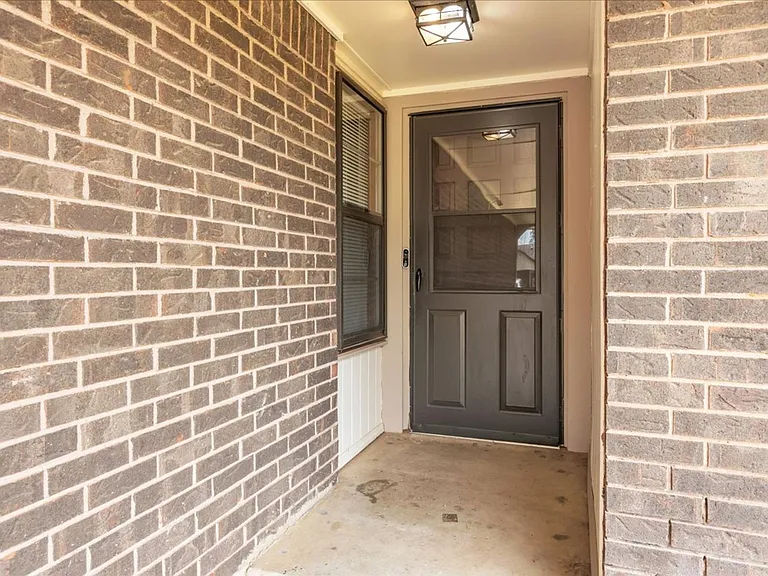 4121 Monica Dr — Photo 25
