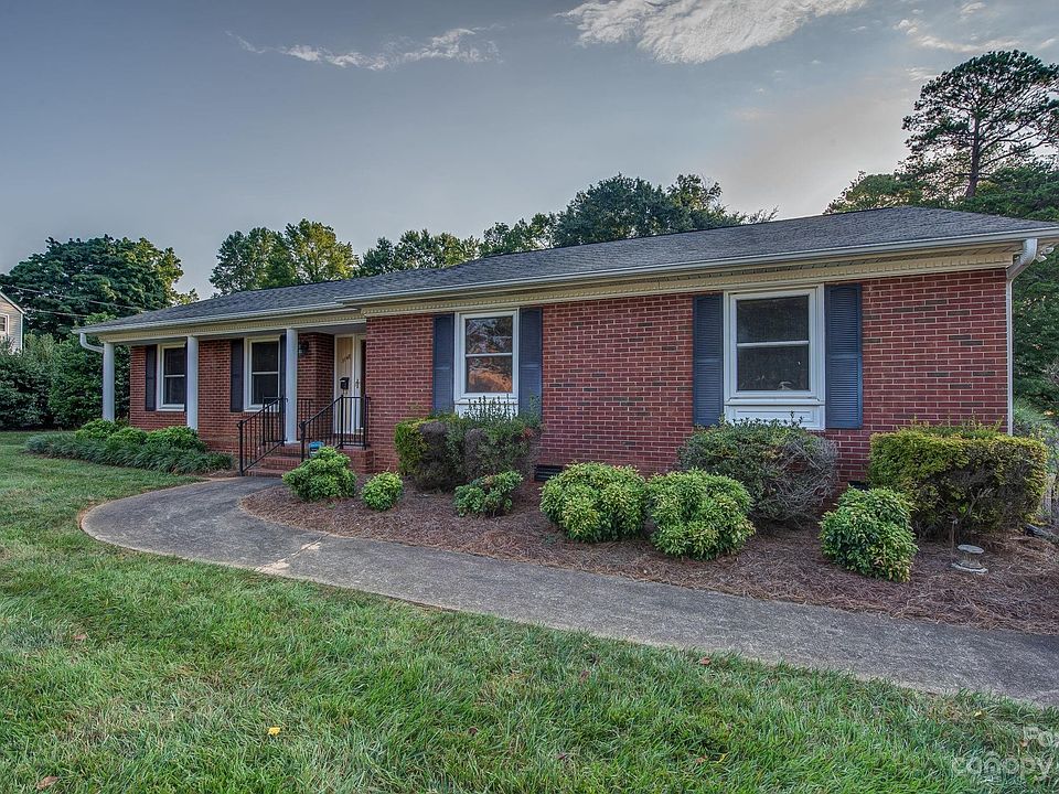1st image of 3148 Erskine Dr