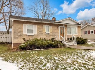 108 Follette Ln, Tonawanda, NY 14150