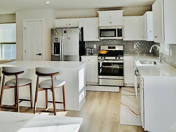 3rd image of 4327 Cedar Grove Ct