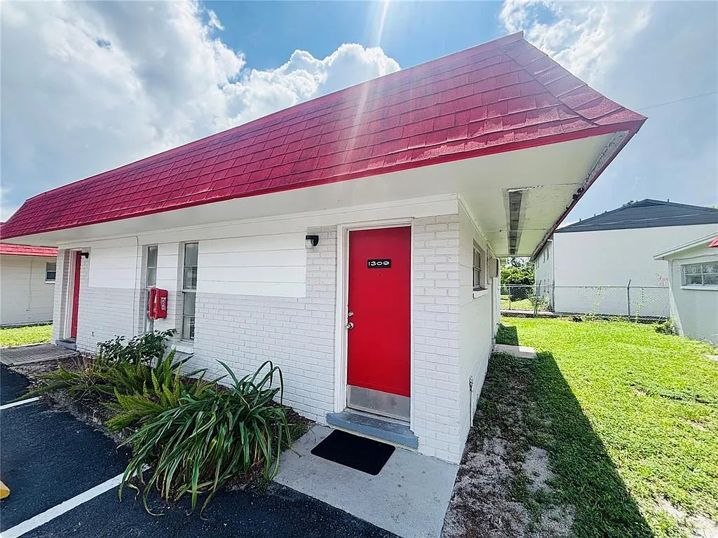 1 bed, 1.0 bath, 550 sqft, $1,150 — Photo 3