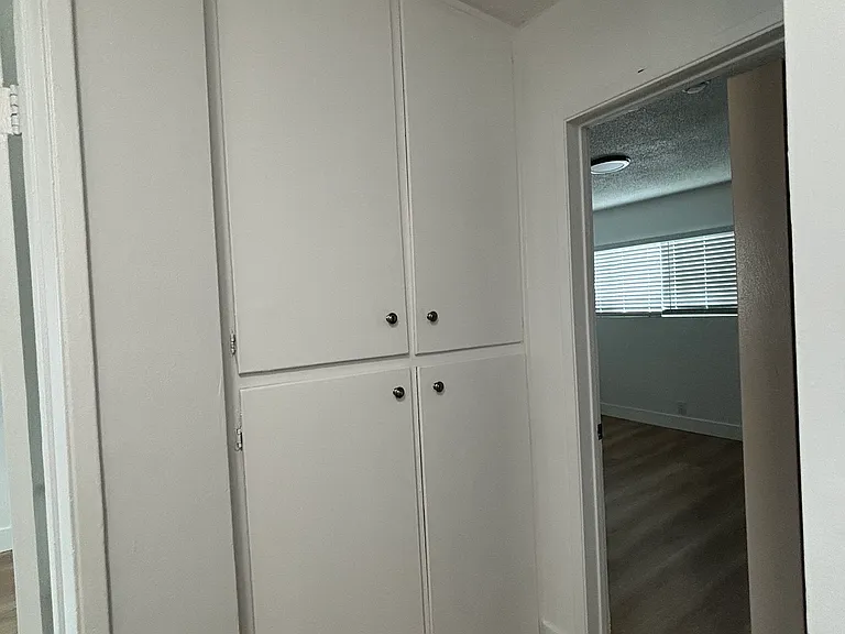 Clara Town Home Apartments — Photo 12