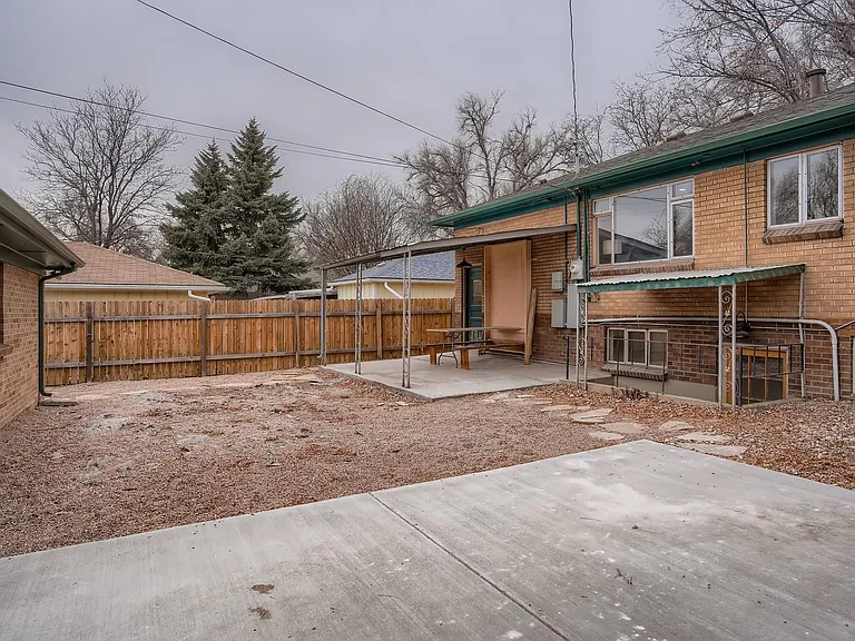 2280 Kendall St — Photo 22