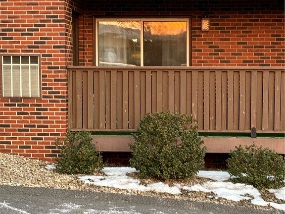 2nd image of 101 Woodstone Ln APT 8