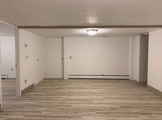 105 2nd Ave SW APT 6, Hutchinson, MN 55350