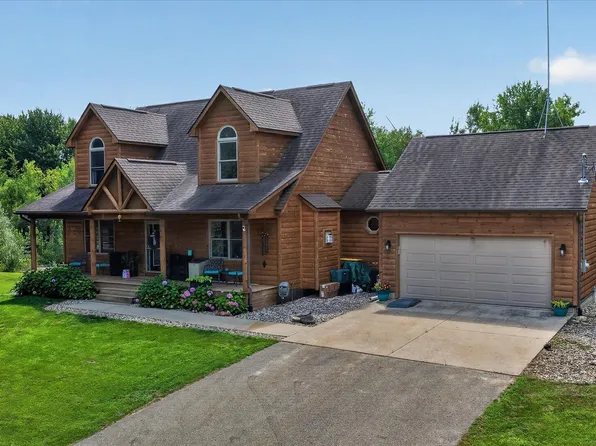11256 E Millbrook Rd, Shepherd, MI 48883