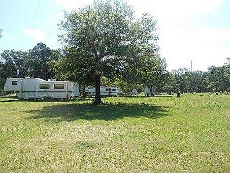 2nd image of 433075 E 1685th Ln