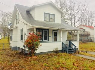 305 McGinnis St, Beckley, WV 25801