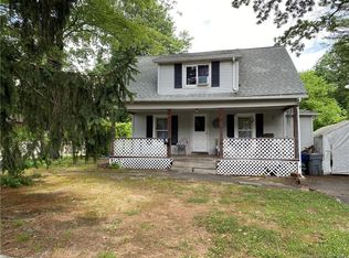 16 Spring St, Plainville, CT 06062