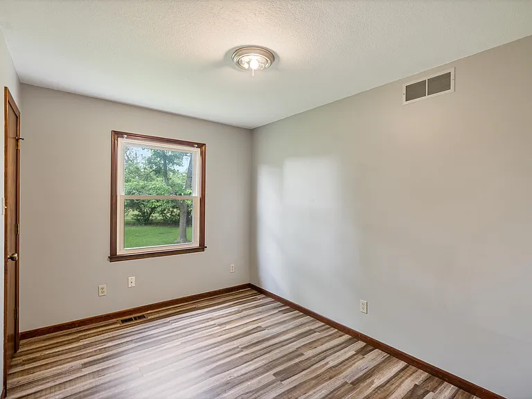 2834 SW Glenside Ct — Photo 15