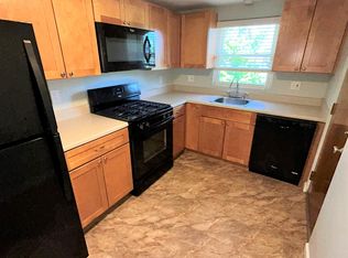 20 Curlew Rd #D, Quincy, MA 02169