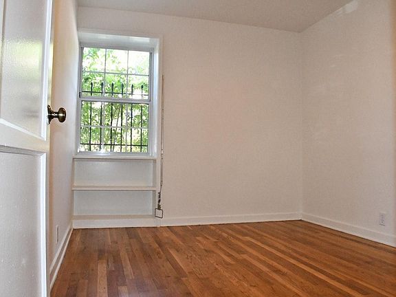 5th image of 5172 Franklin Ave