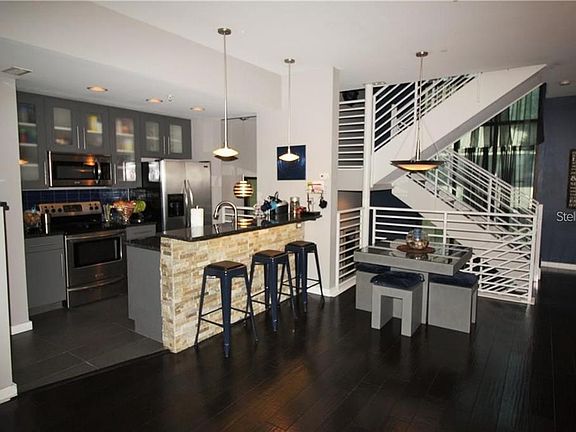 5th image of 465 E South St #22