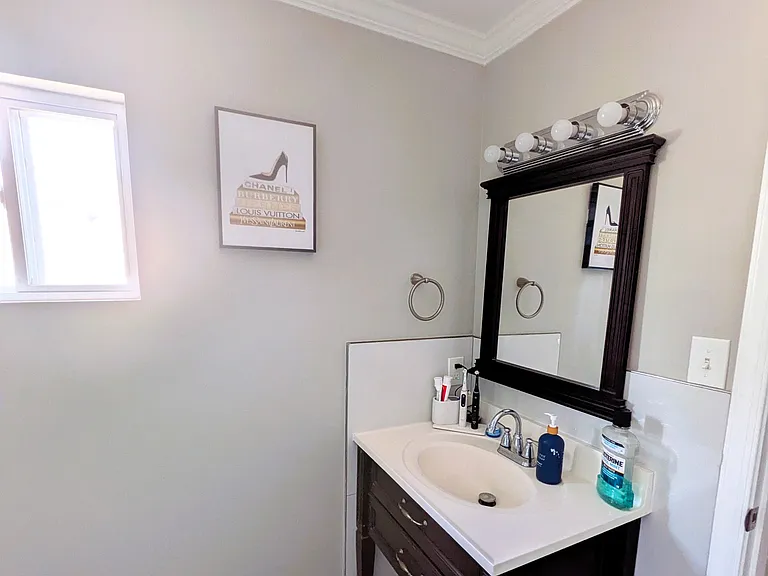 125 Orchard Ave — Photo 13