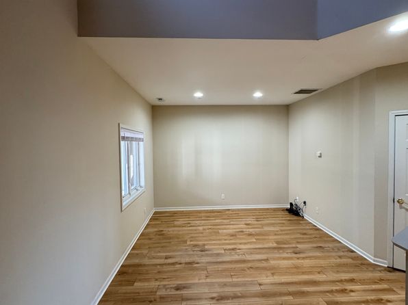 2909 Clover Way APT B