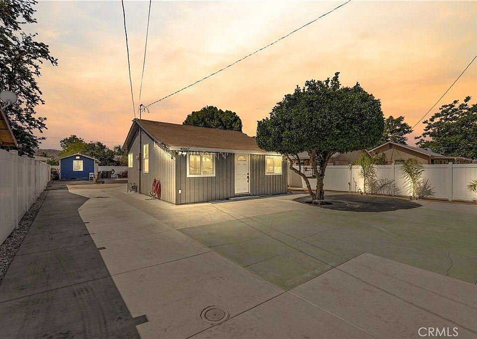 1st image of 40667 Mayberry Ave