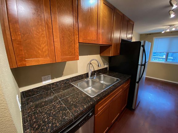4th image of 14300 32nd Ave NE APT 302