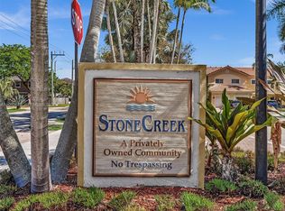 7659 N Stonecreek Cir, Hollywood, FL 33024