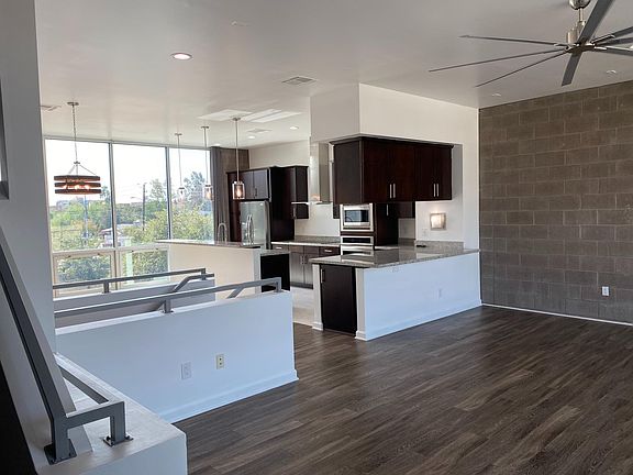 2nd image of 366 S Farmer Ave #366