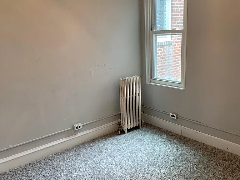 624 Jamestown St — Photo 11