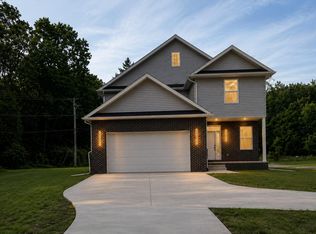 35635 Joy Rd, Westland, MI 48185