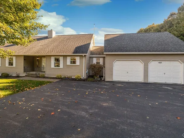 1527 Middle Rd, Oneida, NY 13421