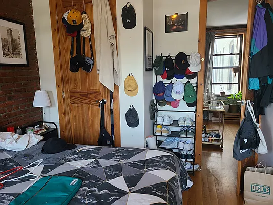 Rented by The Hamilton Group | media 4