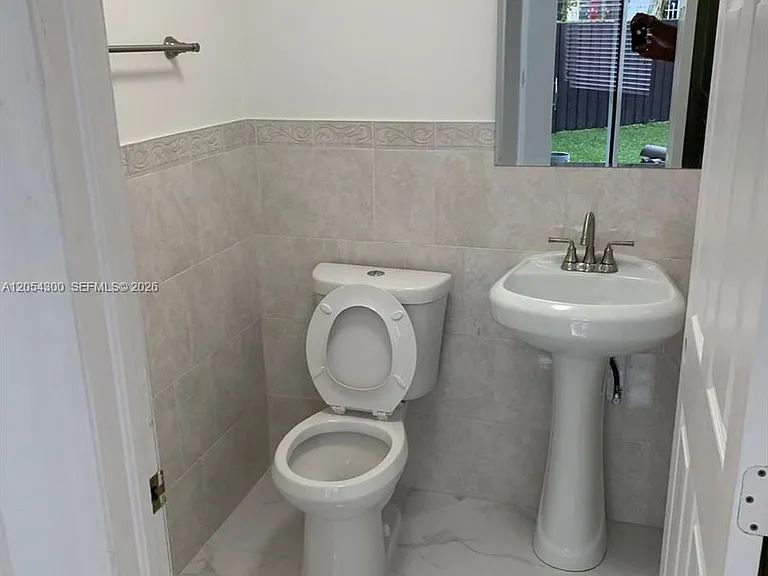 14020 SW 152nd Ter — Photo 27