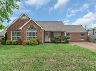 1771 University Dr, Columbia, TN 38401