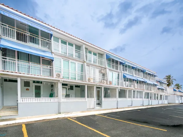 Y 3 Cond Villas De Playa #Ii, Dorado, PR 00646