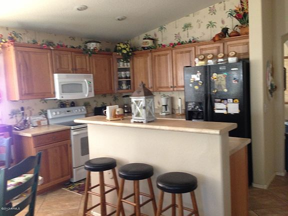 3rd image of 8816 W Preston Ln