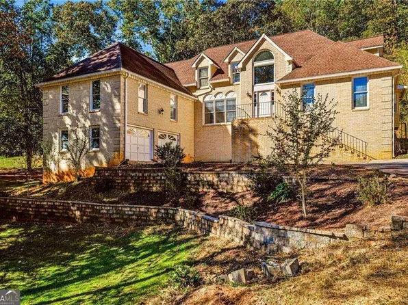 609 Apache Trl, Woodstock, GA 30189