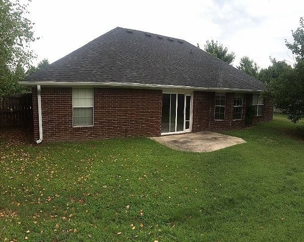 1st image of 2809 Essex Pl