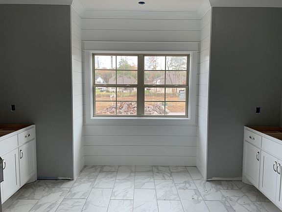 3rd image of 7804 Santos Dr
