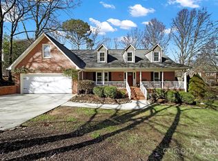 900 Cithara Dr, Matthews, NC 28105