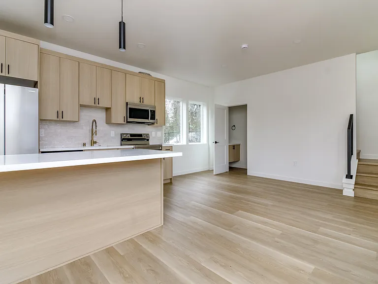 1117 Veneta Ave — Photo 12