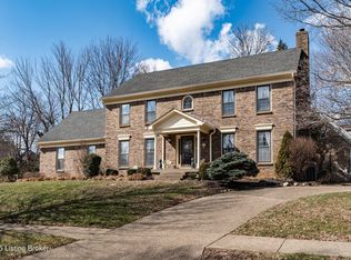 10907 Foxgate Ct, Louisville, KY 40223