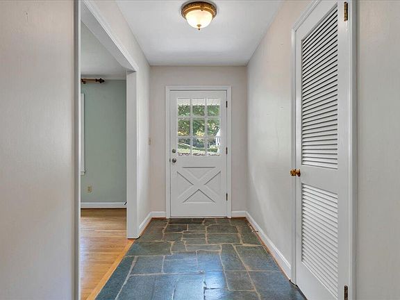 4th image of 1814 Pelham Dr