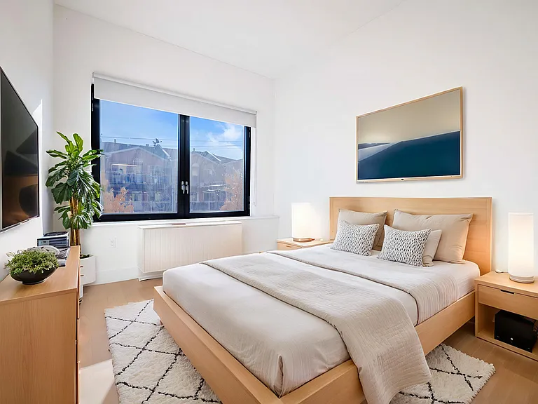 176 Woodward Ave #305 — Photo 7