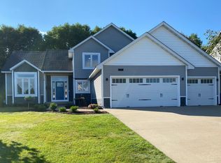 9118 161st St W, Lakeville, MN 55044