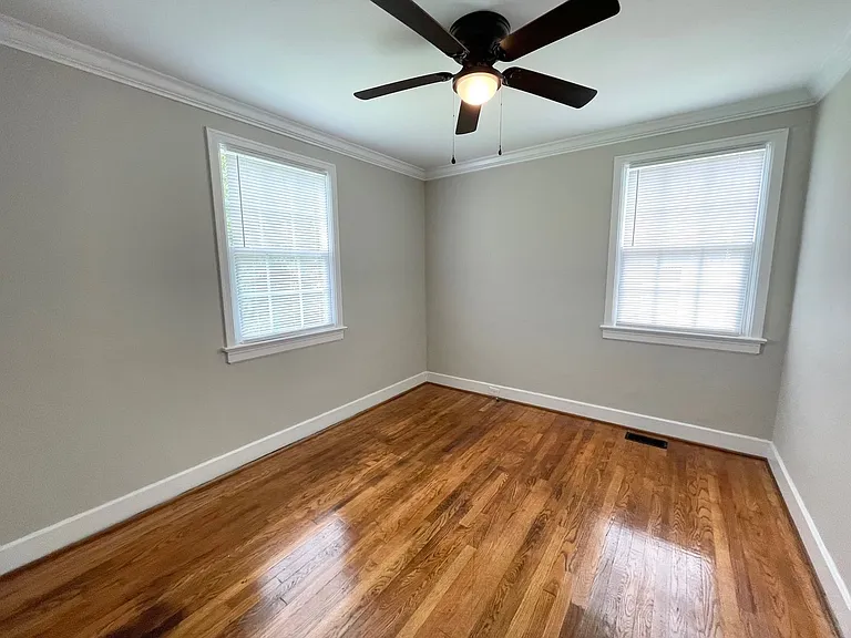 2645-2647 Craig — Photo 10