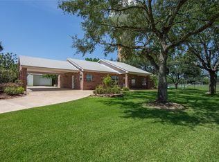 1112 Crenshaw Rd, Pasadena, TX 77504