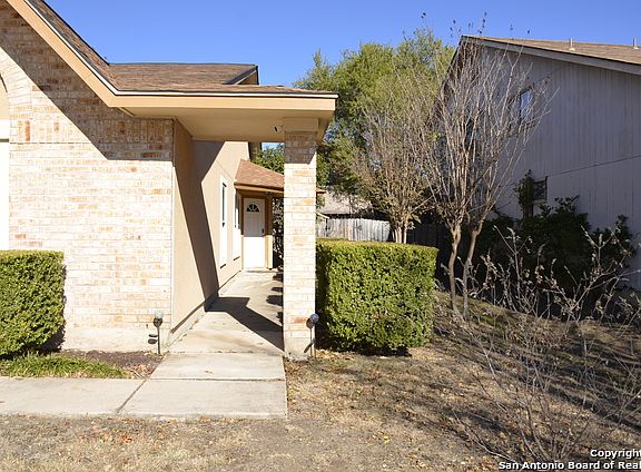 3rd image of 3311 Tree Grove Dr