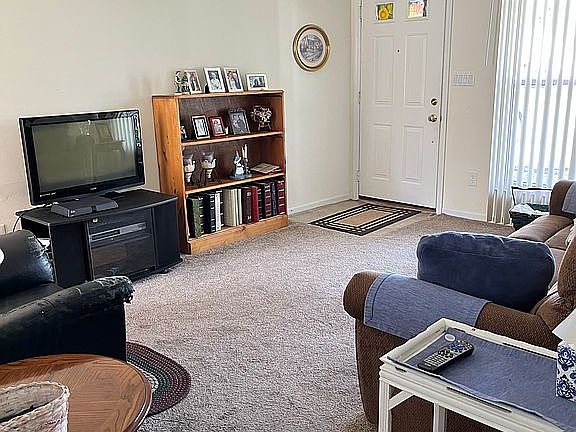 2nd image of 206 Springdale Ct