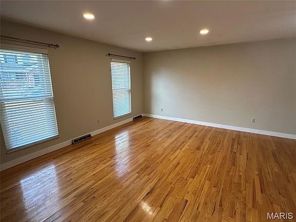 3rd image of 4409 Fatima Dr