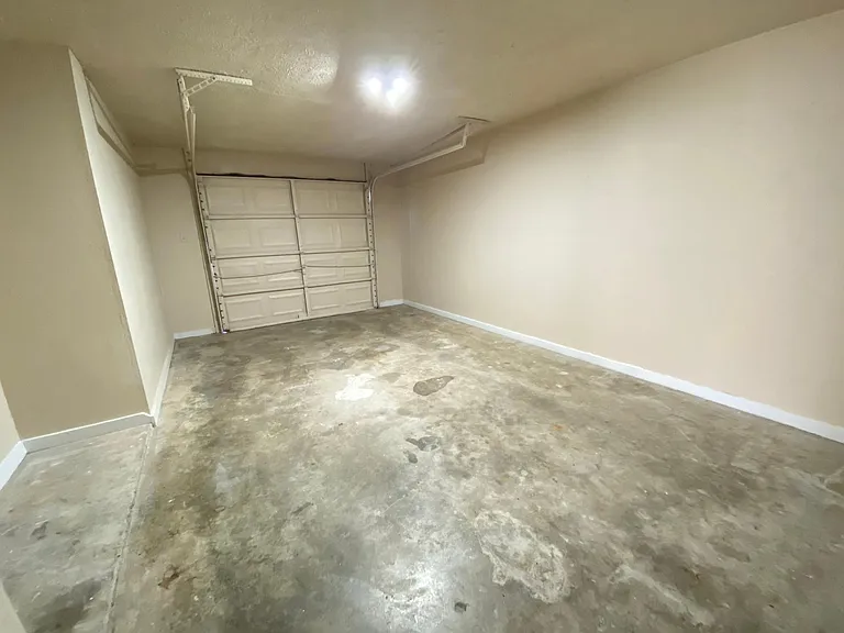 103 Hughson Ct — Photo 17