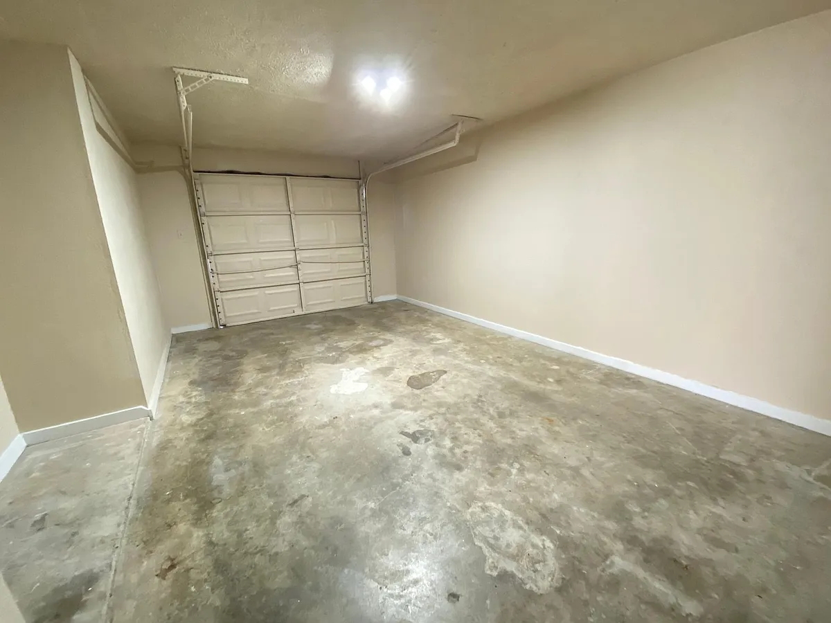 Building Photo - 103 Hughson Ct