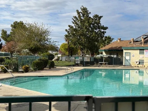 44466 15th St E APT 14, Lancaster, CA 93535