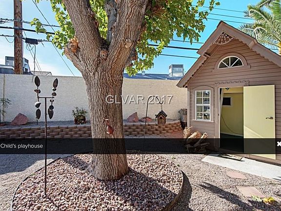 2nd image of 2104 Las Flores St